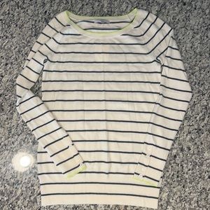 Gap white and navy stripped sweater